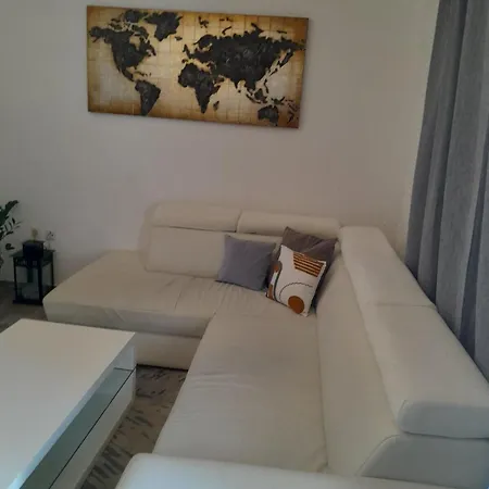 Roza Apartman *